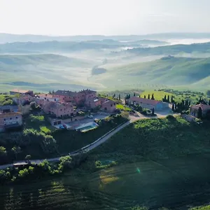 Ginevra-villa Indipendente-crete Senesi-tuscany Siena