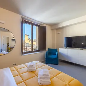Ampio Monolocale Nel Centro Storico Di Appartamento *